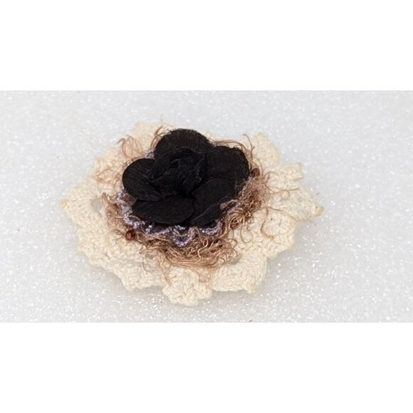 Vintage Handmade Crochet Flower Brooch With Black Center 3" Diameter - Picture 3 of 4